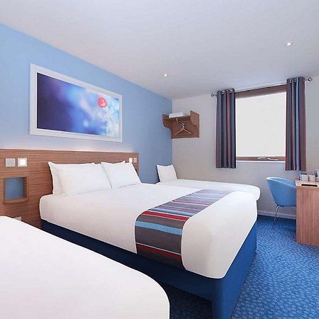 Travelodge Harlow Esterno foto