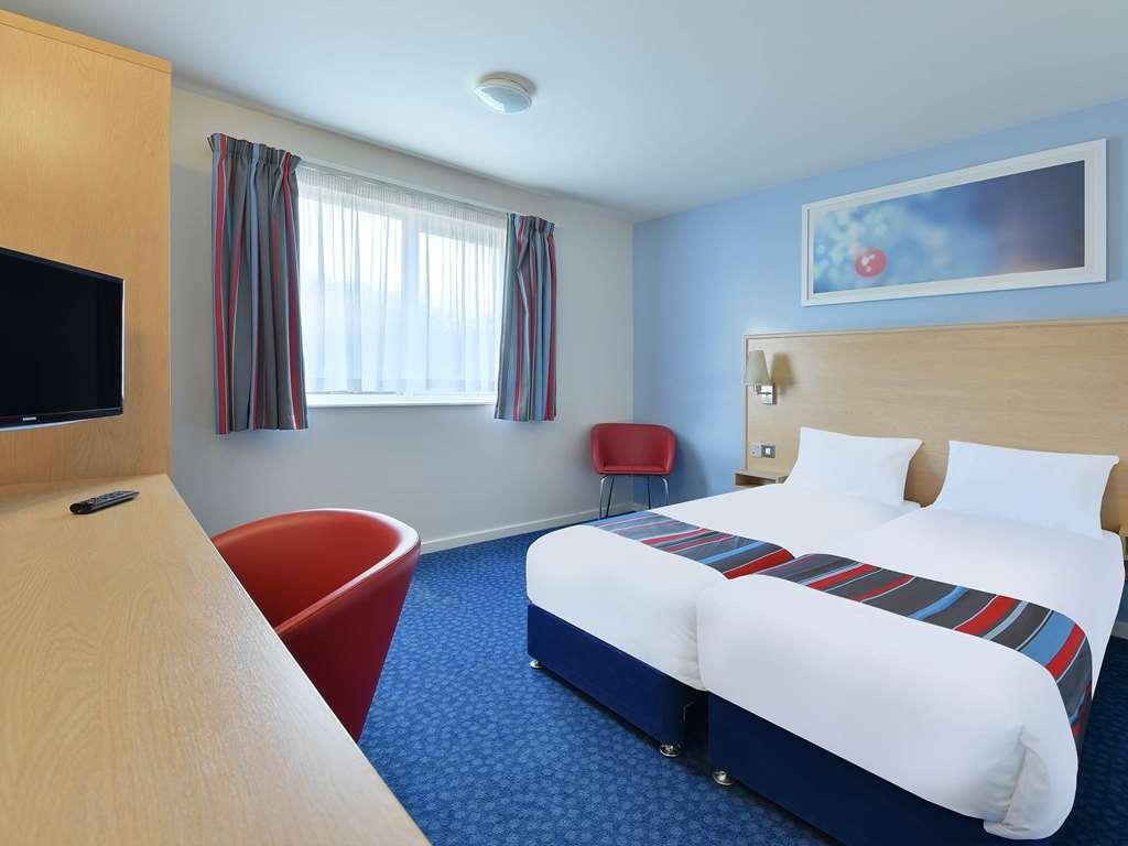 Travelodge Harlow Camera foto